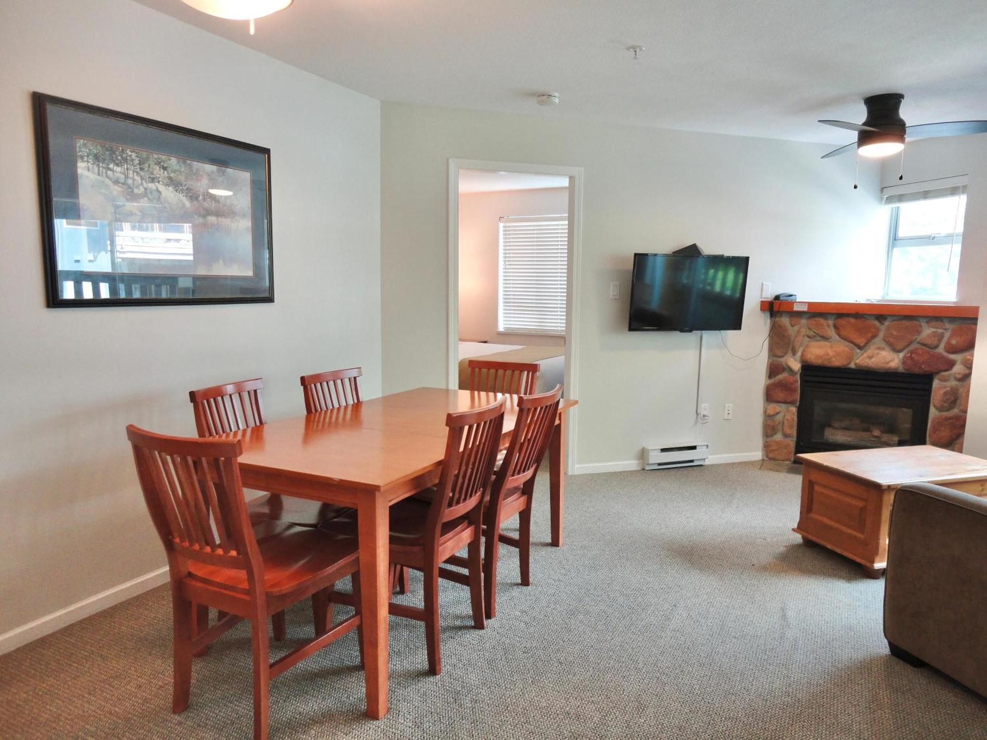 Bear Lodge Two Bedroom By Mva วิสต์เลอร์ ภายนอก รูปภาพ
